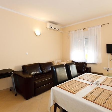 Apartmani Juric 弗尔萨尔 外观 照片